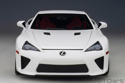 AUTOart 2012 Lexus LFA Whitest White 1:18