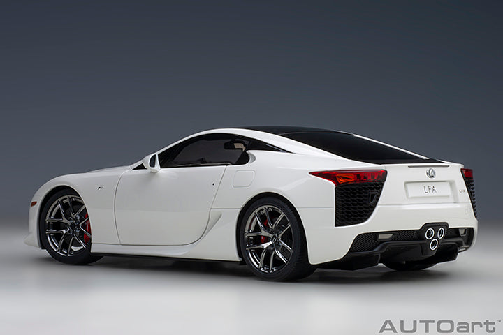 AUTOart 2012 Lexus LFA Whitest White and Carbon Black 1:18