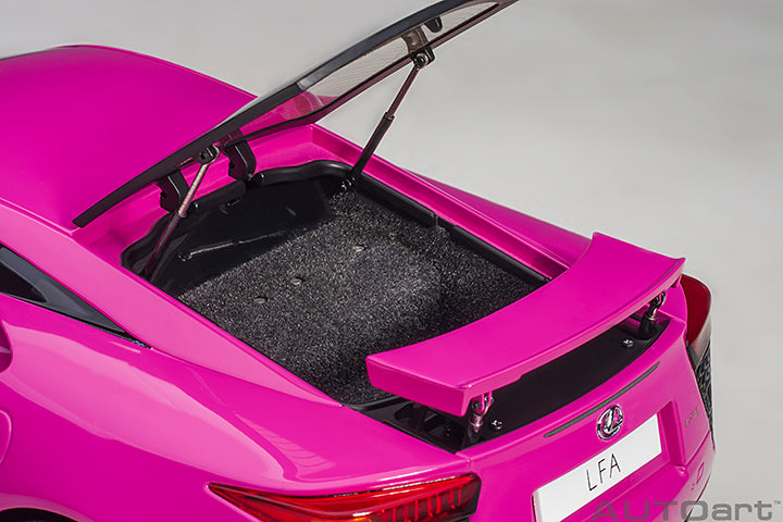 AUTOart 2012 Lexus LFA Passionate Pink 1:18