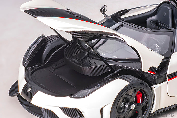 AUTOart Koenigsegg Regera White w/ Carbon Black and Red Accents 1:18