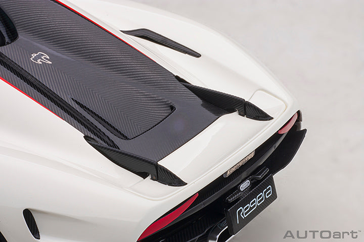 AUTOart Koenigsegg Regera White w/ Carbon Black and Red Accents 1:18