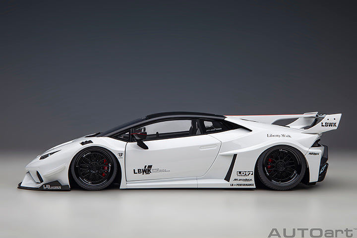 AUTOart Lamborghini Huracan GT Liberty Walk LB Silhouette Works White 1:18