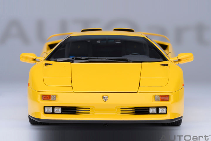 AUTOart 1995 Lamborghini Diablo SE30 Jota Superfly Yellow 1:18