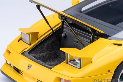 AUTOart 1995 Lamborghini Diablo SE30 Jota Superfly Yellow 1:18