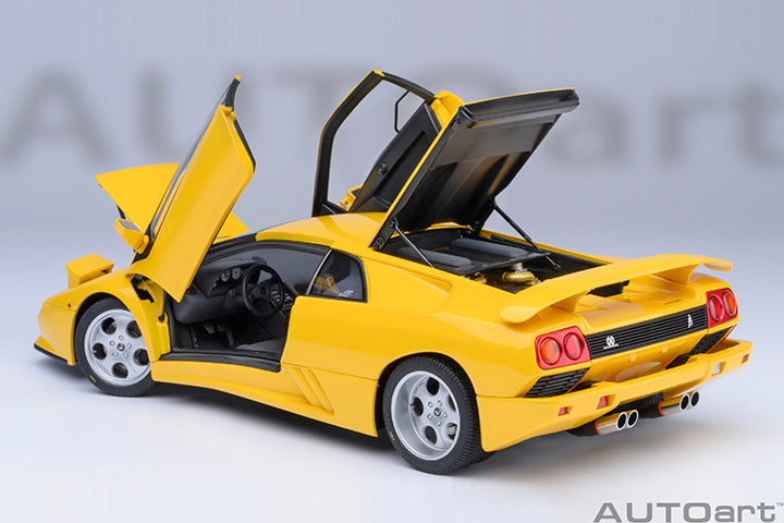 AUTOart 1995 Lamborghini Diablo SE30 Jota Superfly Yellow 1:18