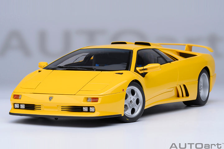 AUTOart 1995 Lamborghini Diablo SE30 Jota Superfly Yellow 1:18