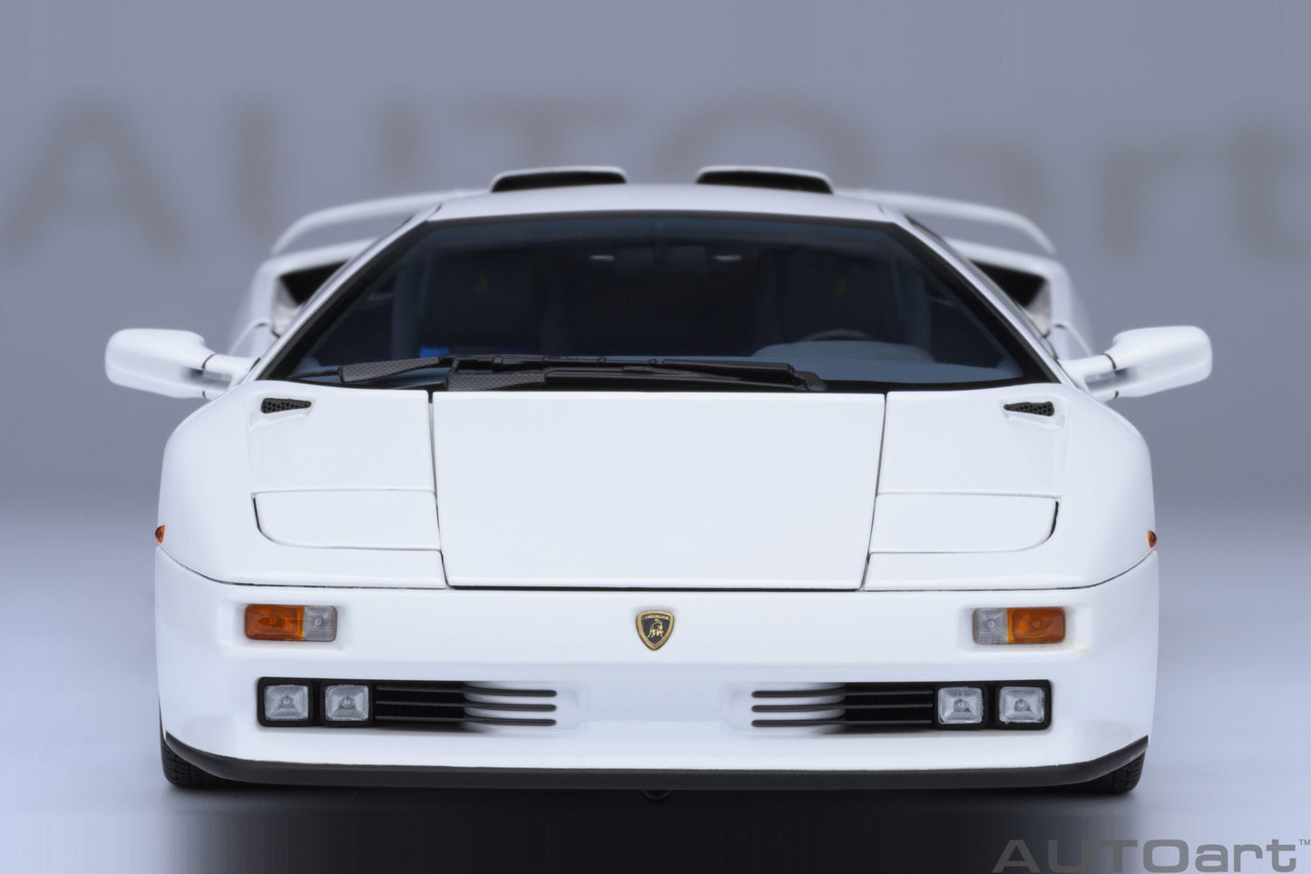 AUTOart 1995 Lamborghini Diablo SE30 Jota Impact White 1:18