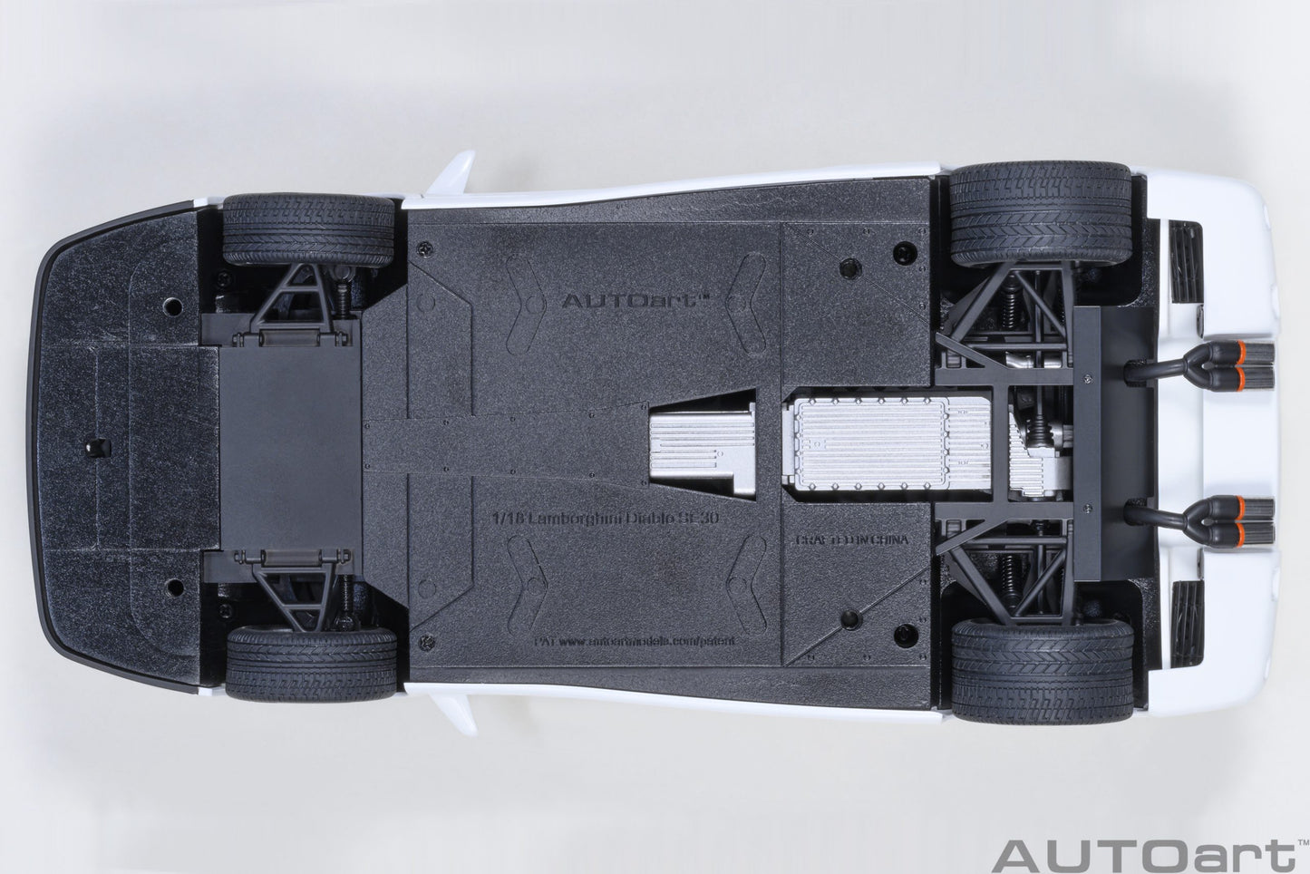 AUTOart 1995 Lamborghini Diablo SE30 Jota Impact White 1:18
