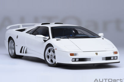 AUTOart 1995 Lamborghini Diablo SE30 Jota Impact White 1:18