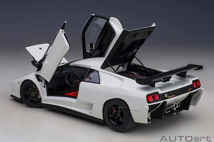 AUTOart Lamborghini Diablo SV-R Impact White 1:18