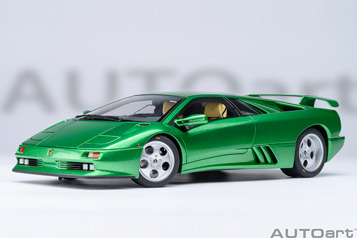 AUTOart 1995 Lamborghini Diablo SE30 Verde Medio Metallic Green 1:18