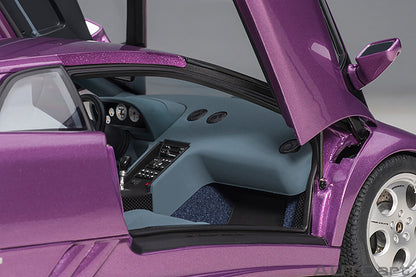 AUTOart 1995 Lamborghini Diablo SE30 Viola SE30 Metallic Purple 1:18