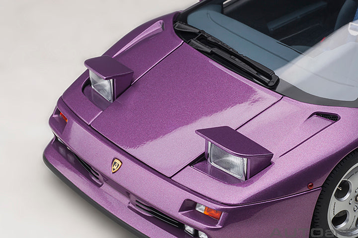 AUTOart 1995 Lamborghini Diablo SE30 Viola SE30 Metallic Purple 1:18