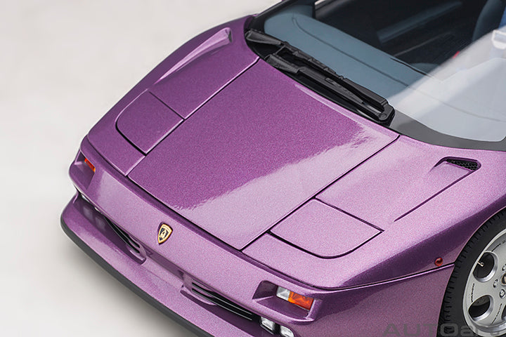 AUTOart 1995 Lamborghini Diablo SE30 Viola SE30 Metallic Purple 1:18