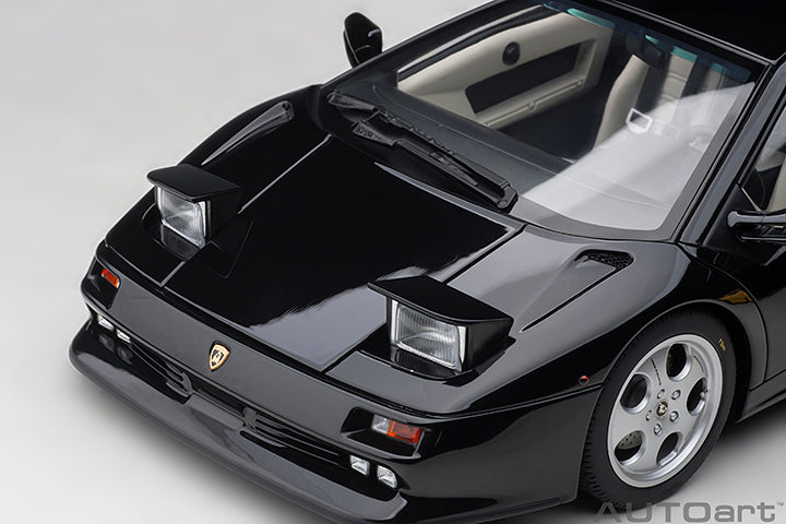 AUTOart 1995 Lamborghini Diablo SE30 Deep Black Metallic 1:18