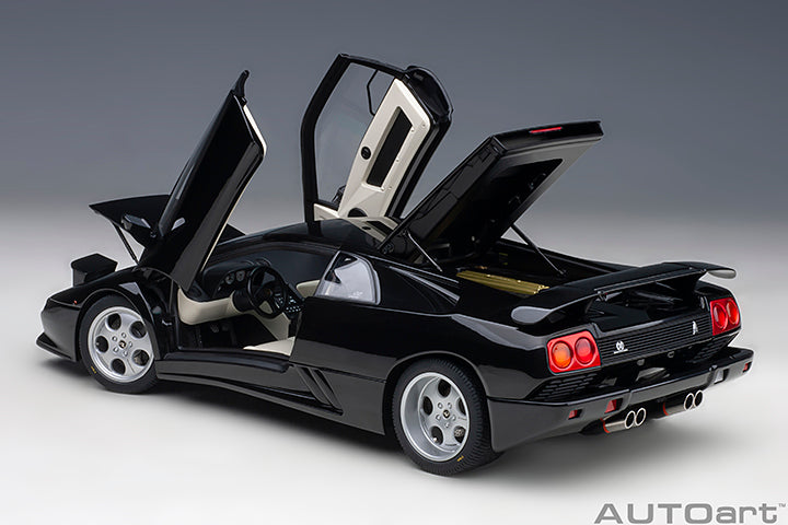 AUTOart 1995 Lamborghini Diablo SE30 Deep Black Metallic 1:18