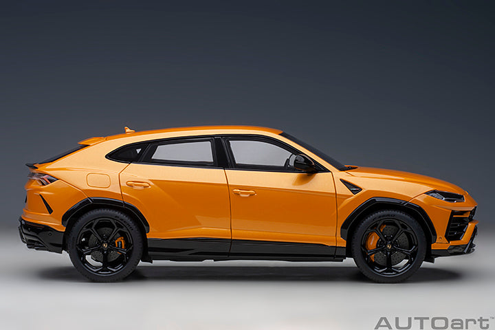 AUTOart Lamborghini Urus Arancio Borealis (Pearl Orange) 1:18