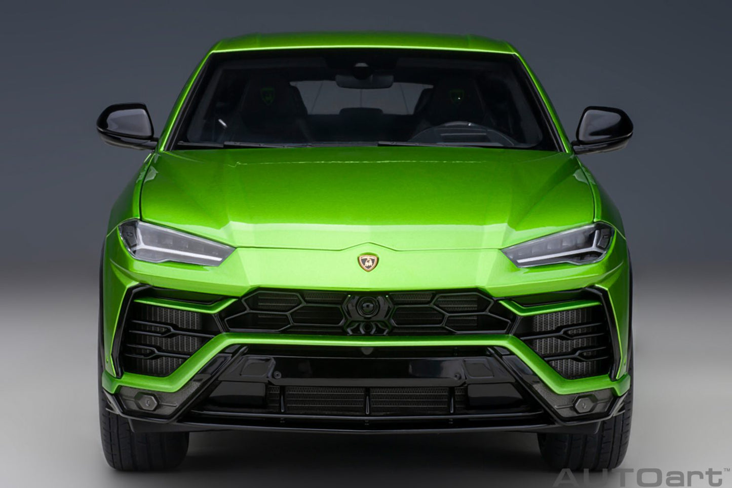 AUTOart Lamborghini Urus Verde Selvans (Pearl Green) 1:18