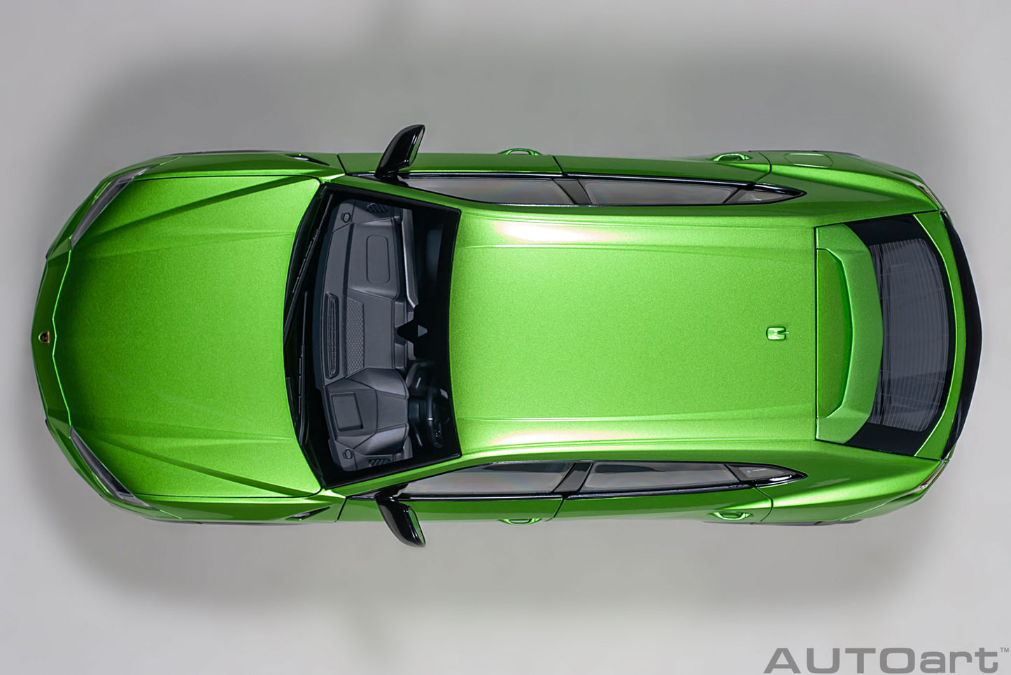 AUTOart Lamborghini Urus Verde Selvans (Pearl Green) 1:18