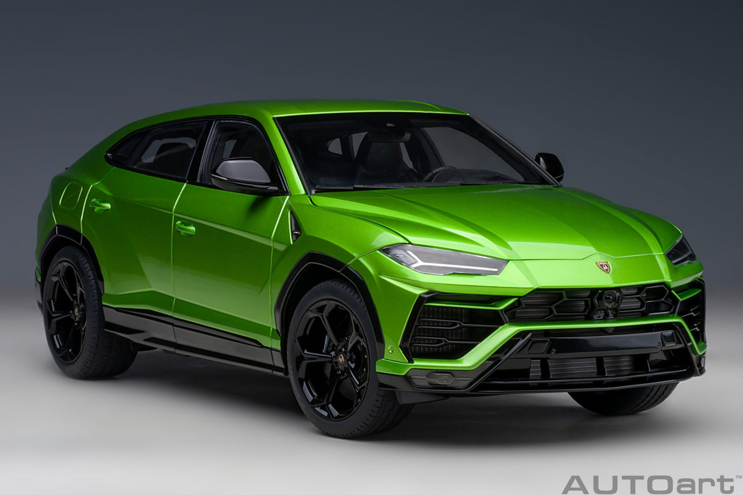 AUTOart Lamborghini Urus Verde Selvans (Pearl Green) 1:18