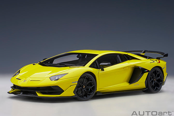 AUTOart Lamborghini Aventador SVJ Giallo Tenerife (Pearl Yellow) 1:18