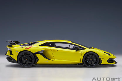 AUTOart Lamborghini Aventador SVJ Giallo Tenerife (Pearl Yellow) 1:18