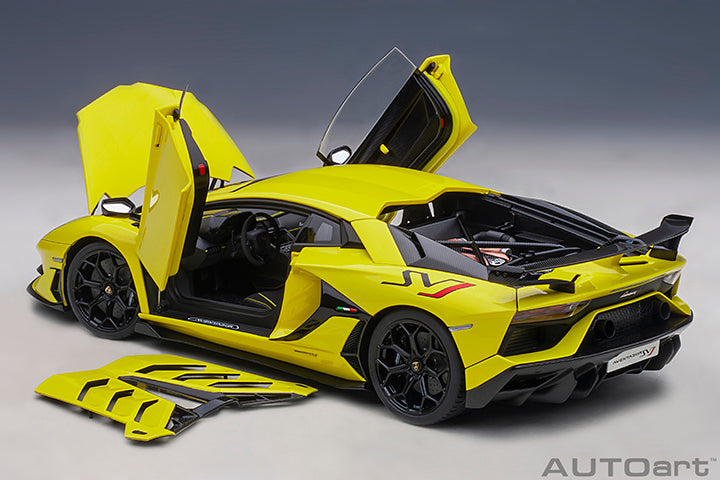 AUTOart Lamborghini Aventador SVJ Giallo Tenerife (Pearl Yellow) 1:18