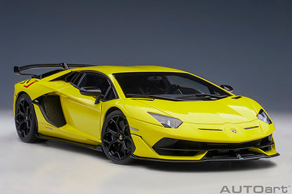 AUTOart Lamborghini Aventador SVJ Giallo Tenerife (Pearl Yellow) 1:18