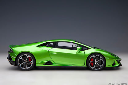 AUTOart 2018 Lamborghini Huracan EVO Verde Selvans (Green Metallic) 1:18