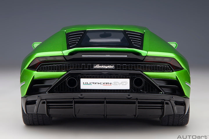 AUTOart 2018 Lamborghini Huracan EVO Verde Selvans (Green Metallic) 1:18