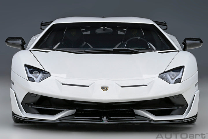 AUTOart 2016 Lamborghini Aventador SVJ Bianco Asopo (Pearl White) 1:18