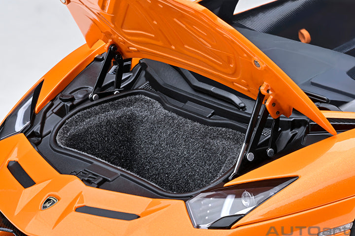 AUTOart 2016 Lamborghini Aventador SVJ Arancio Atlas (Pearl Orange) 1:18