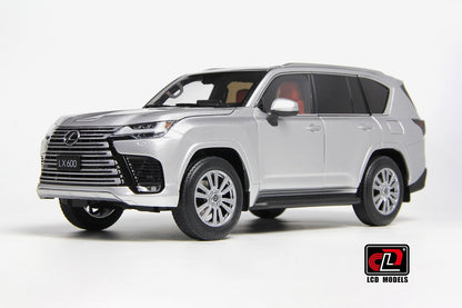 LCD 2024 Lexus LX600 Silver Metallic 1:18