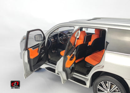 LCD 2021 Lexus LX570 Silver Metallic 1:18