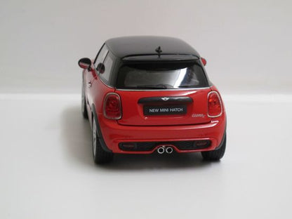 Welly 2015 New Mini Cooper Hatchback Red 1:18