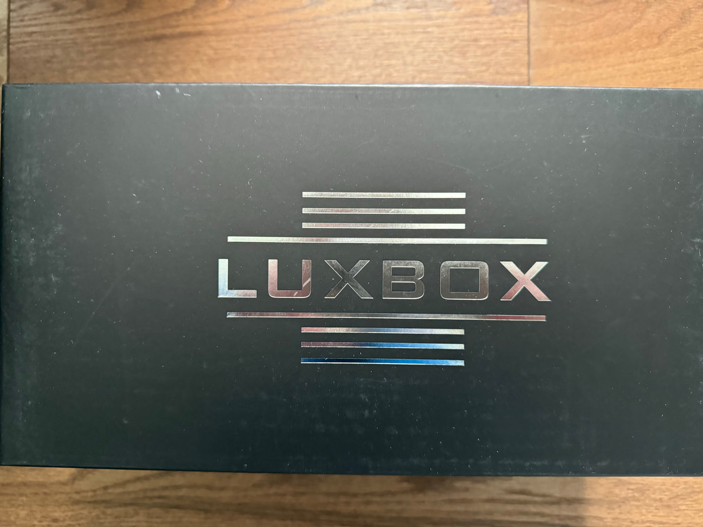 Luxbox Display Case with Black Leather (synthetic) Base 1:18