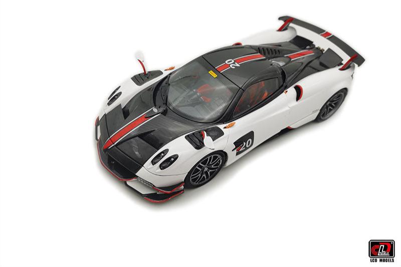 LCD Pagani Huayra BC Roadster White & Carbon 1:18