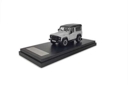 1:64 2018 Land Rover Defender 90 works V8 70th Edition (Silver)