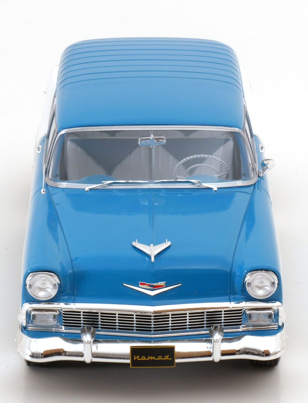 KK Scale 1956 Chevrolet Bel Air Nomad Custom Turquoise Blue and White 1:18