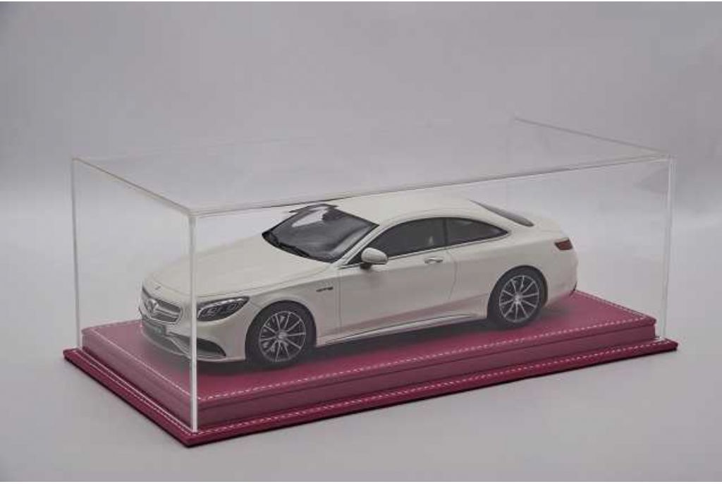 Atlantic Case Mulhouse Premium Acrylic Display Case w/ Pink Leather Base 1:18