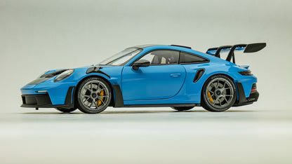 Minichamps 2022 Porsche 911 992 GT3 RS Blue w/ Weissach Package, Dark Silver Wheels  1:18 LIMITED