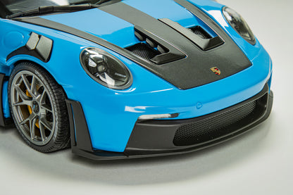 Minichamps 2022 Porsche 911 992 GT3 RS Blue w/ Weissach Package, Dark Silver Wheels  1:18 LIMITED