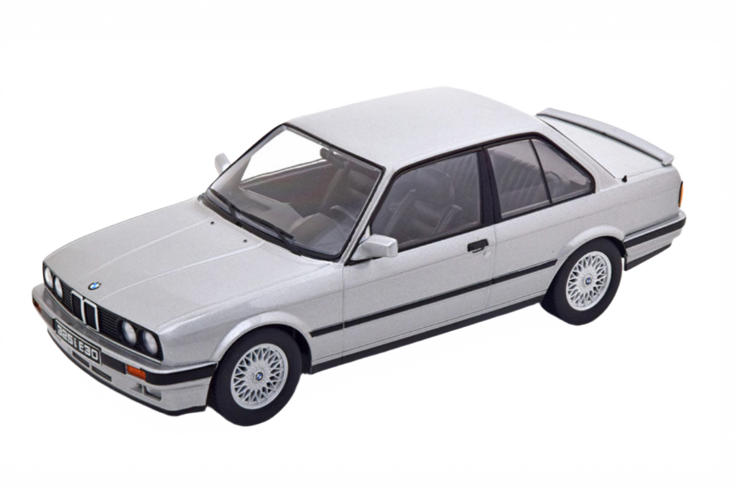 KK-Scale 1987 BMW 325i (e30) Coupe M Package Silver Metallic 1:18