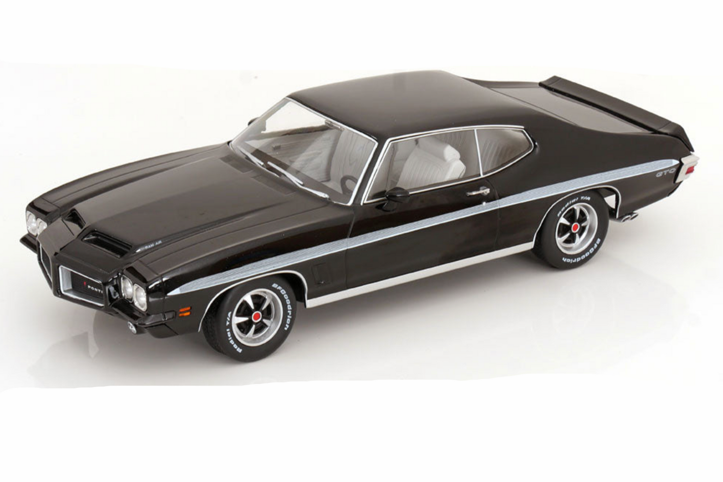 KK Scale 1972 Pontiac LeMans GTO Black 1:18