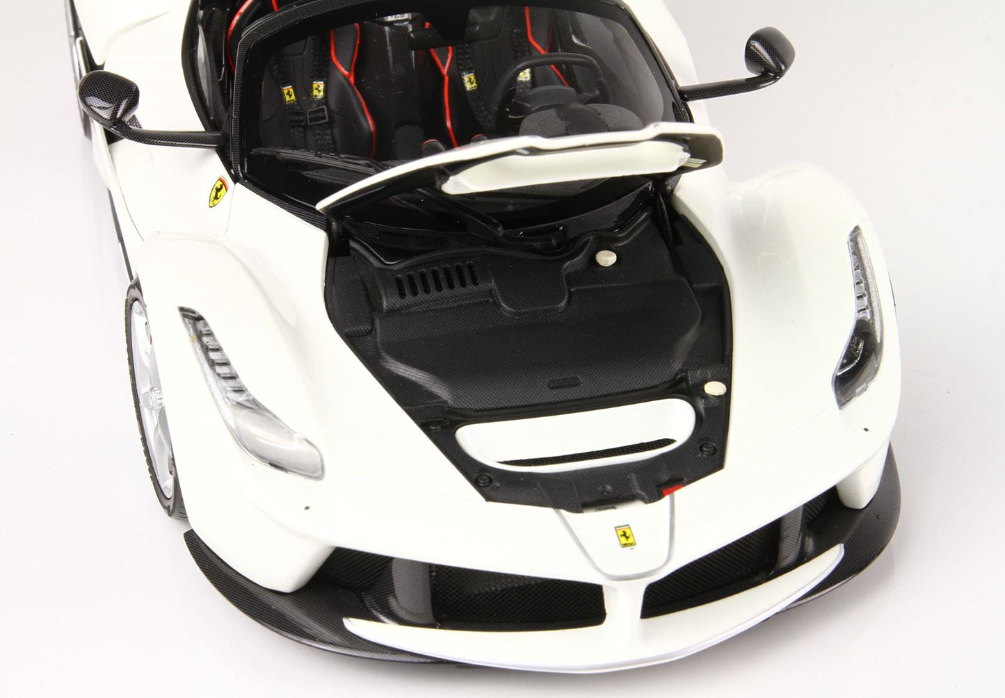 BBR 2016 Ferrari LaFerrari Aperta Spider Bianco Italia (Metallic Italian White) 1:18