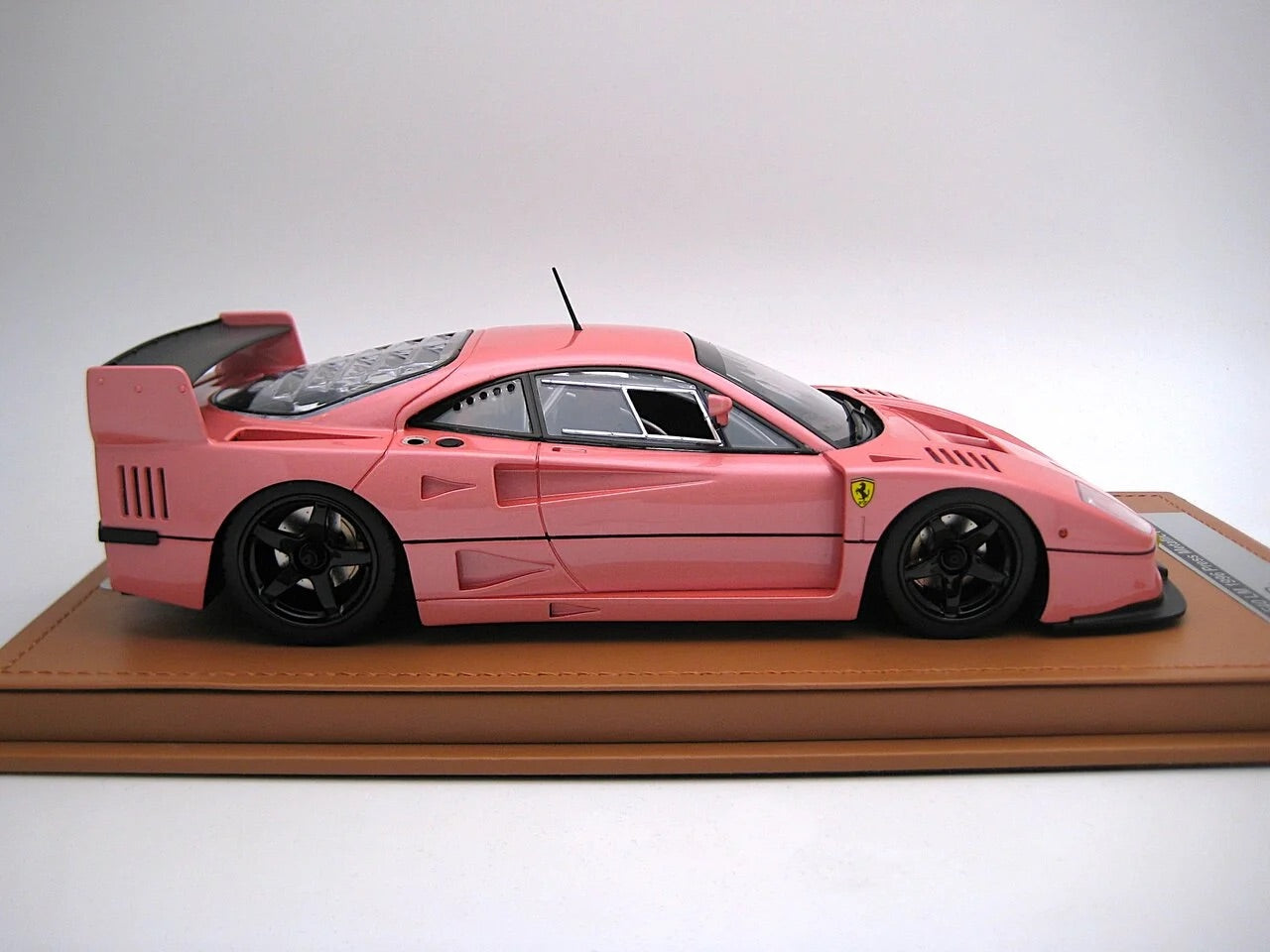 Tecnomodel Ferrari F40 LM 1996 Press Version Metallic Pink 1:18