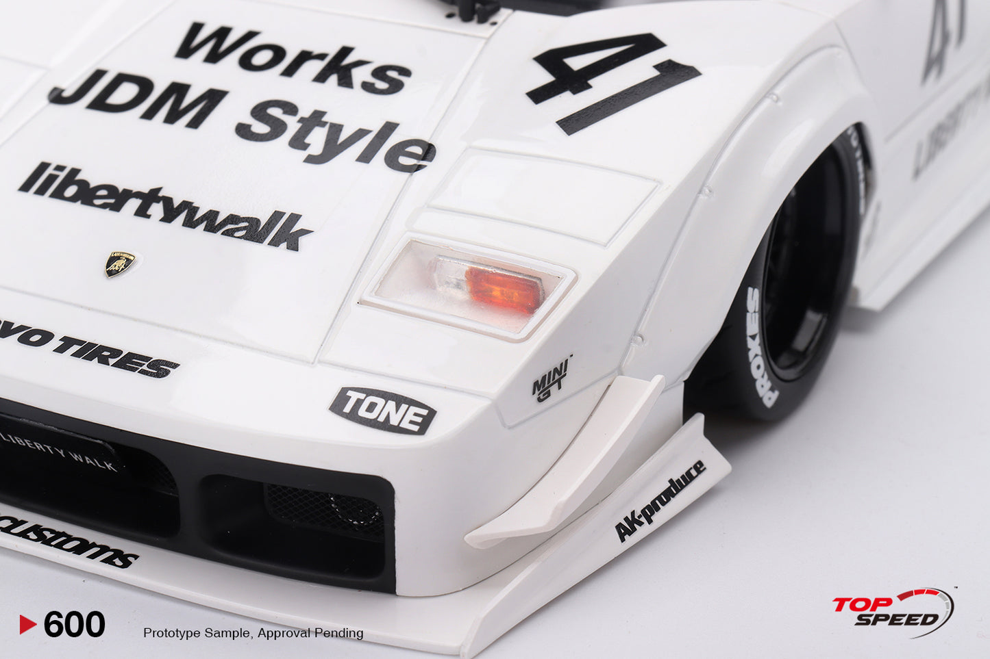 Topspeed Lamborghini Countach LB-Works 2024 Tokyo Auto Salon White 1:18