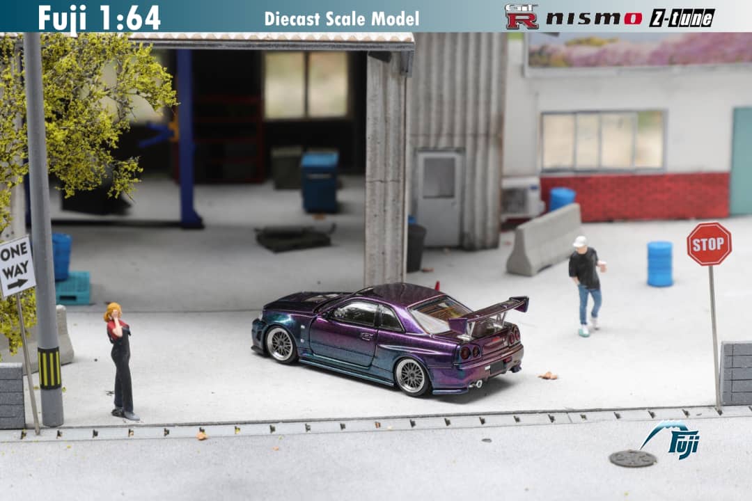 Fuji Nissan Skyline GT-R (R34) Nismo Z-Tune RHD Midnight Purple 1:64