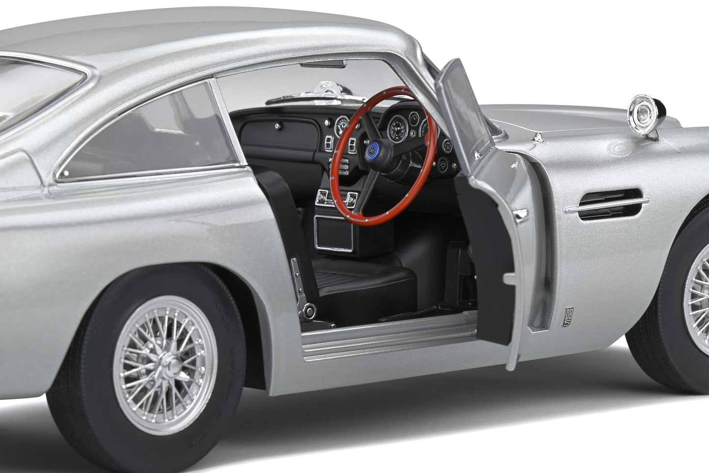 Solido 1964 Aston Martin Db5 Silver Birch 1:18