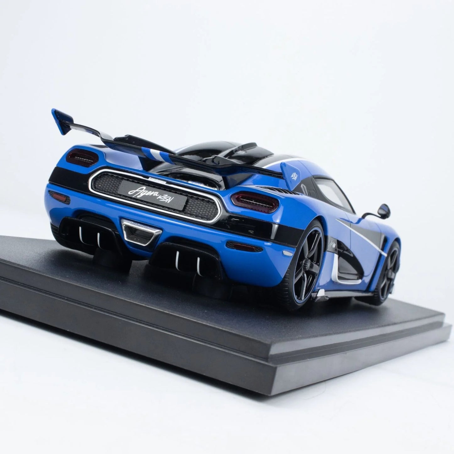 GT Spirit 2015 Koenigsegg Agera RS Blue 1:18